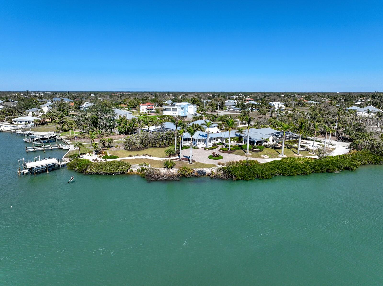 10 CAPE HAZE DR