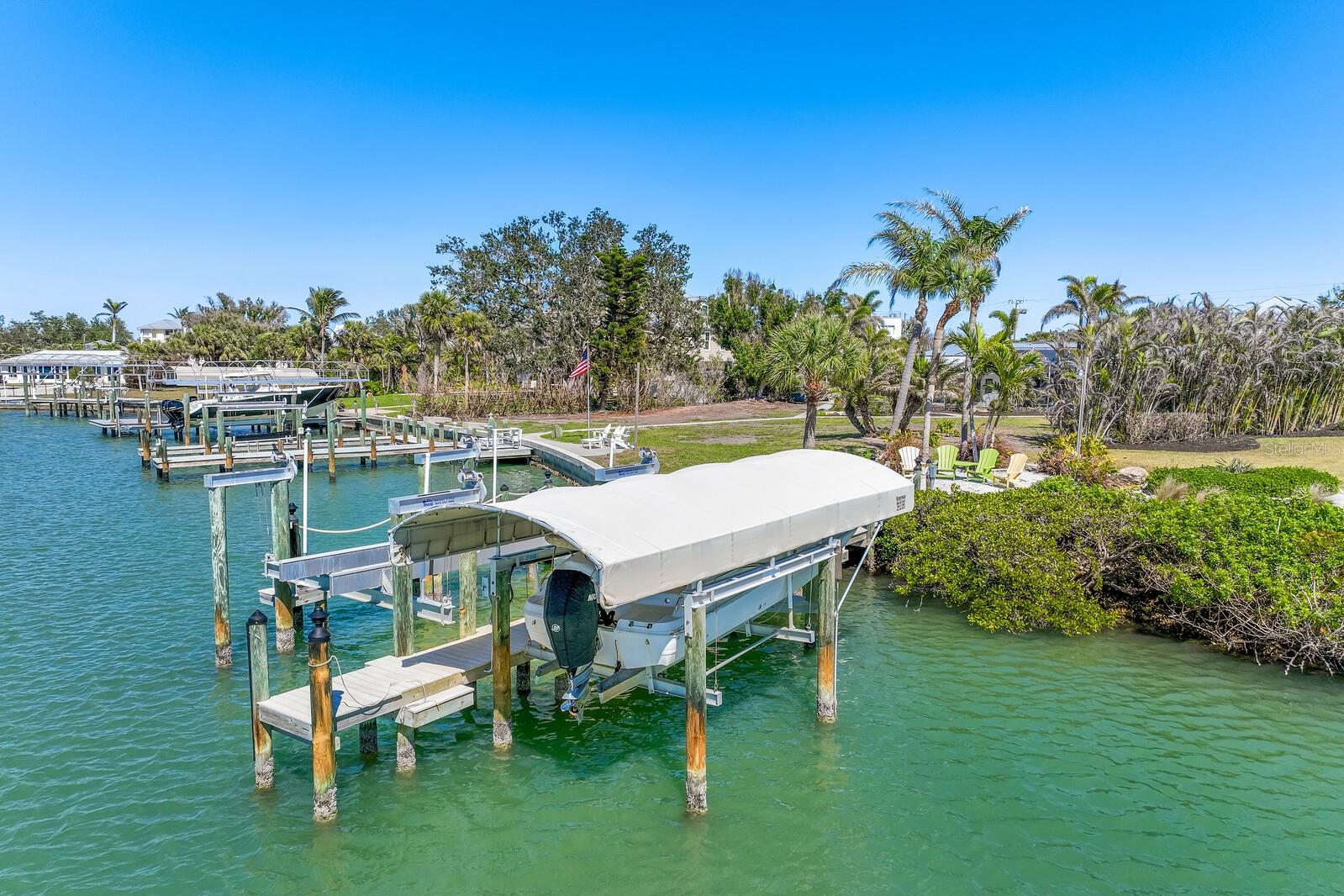 10 CAPE HAZE DR