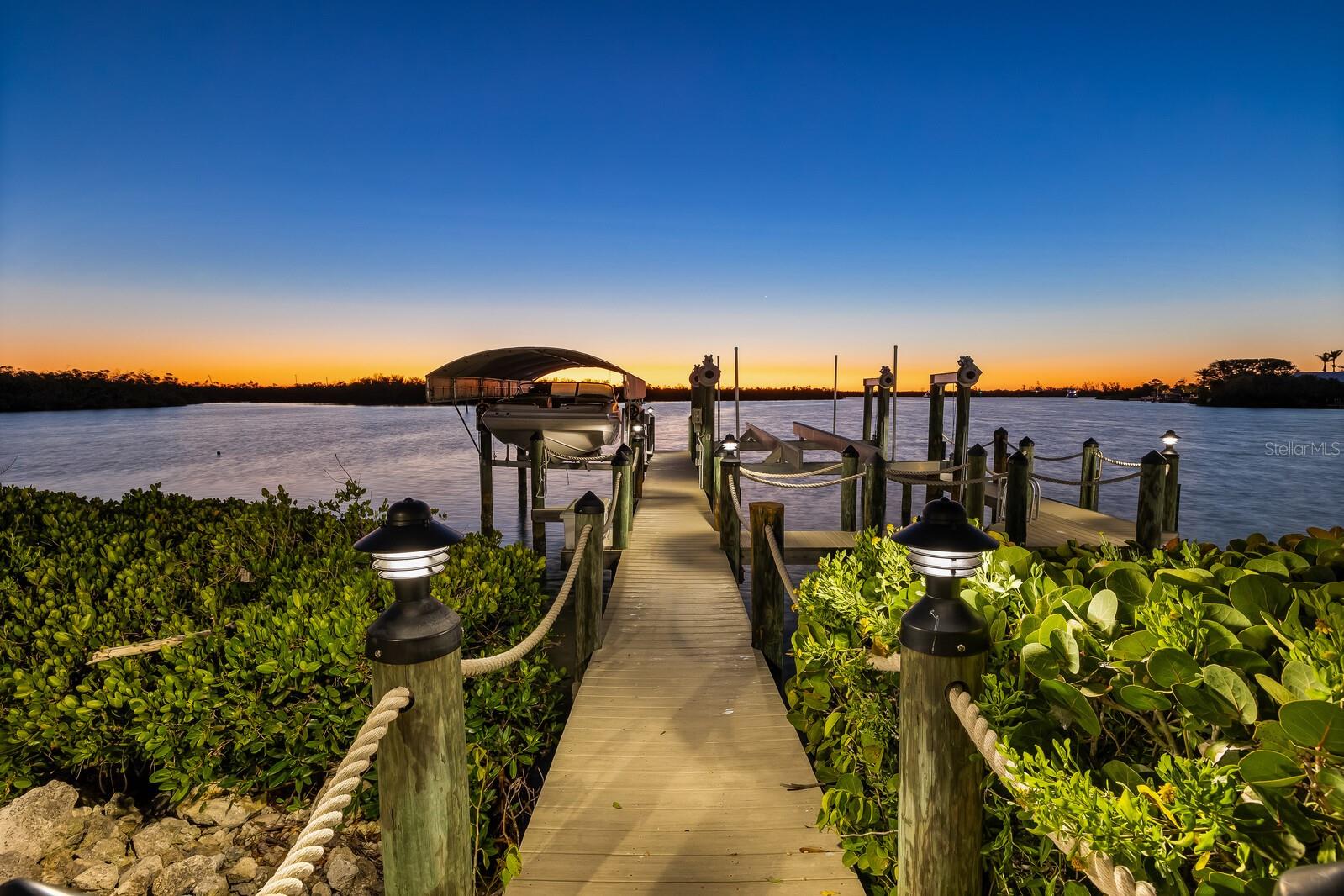 10 CAPE HAZE DR