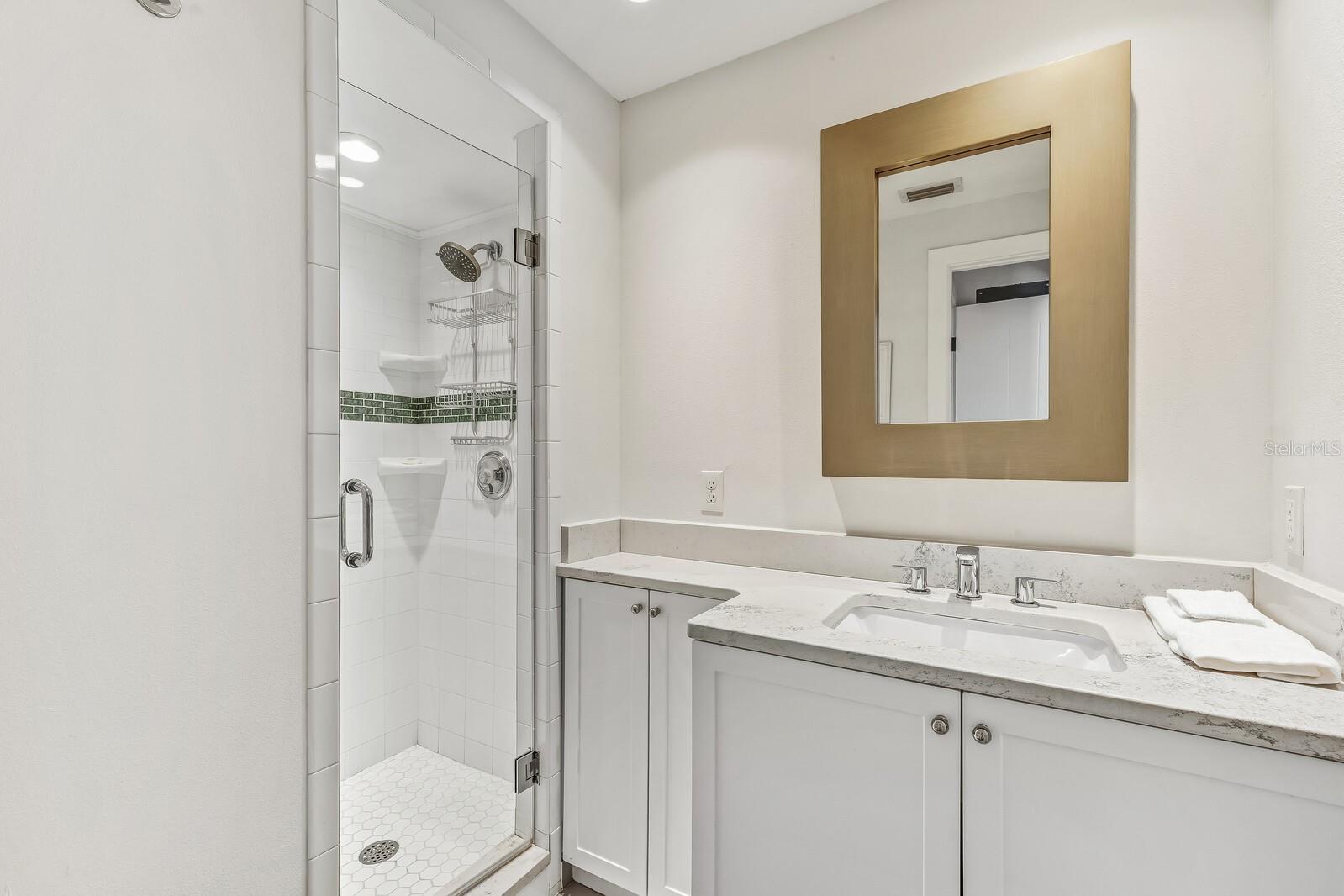 5000 GASPARILLA RD #19