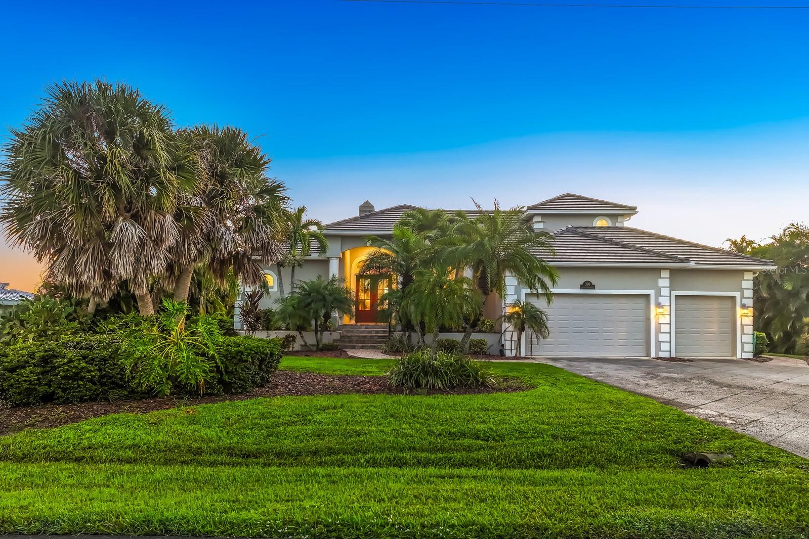 390 CORAL CREEK DR