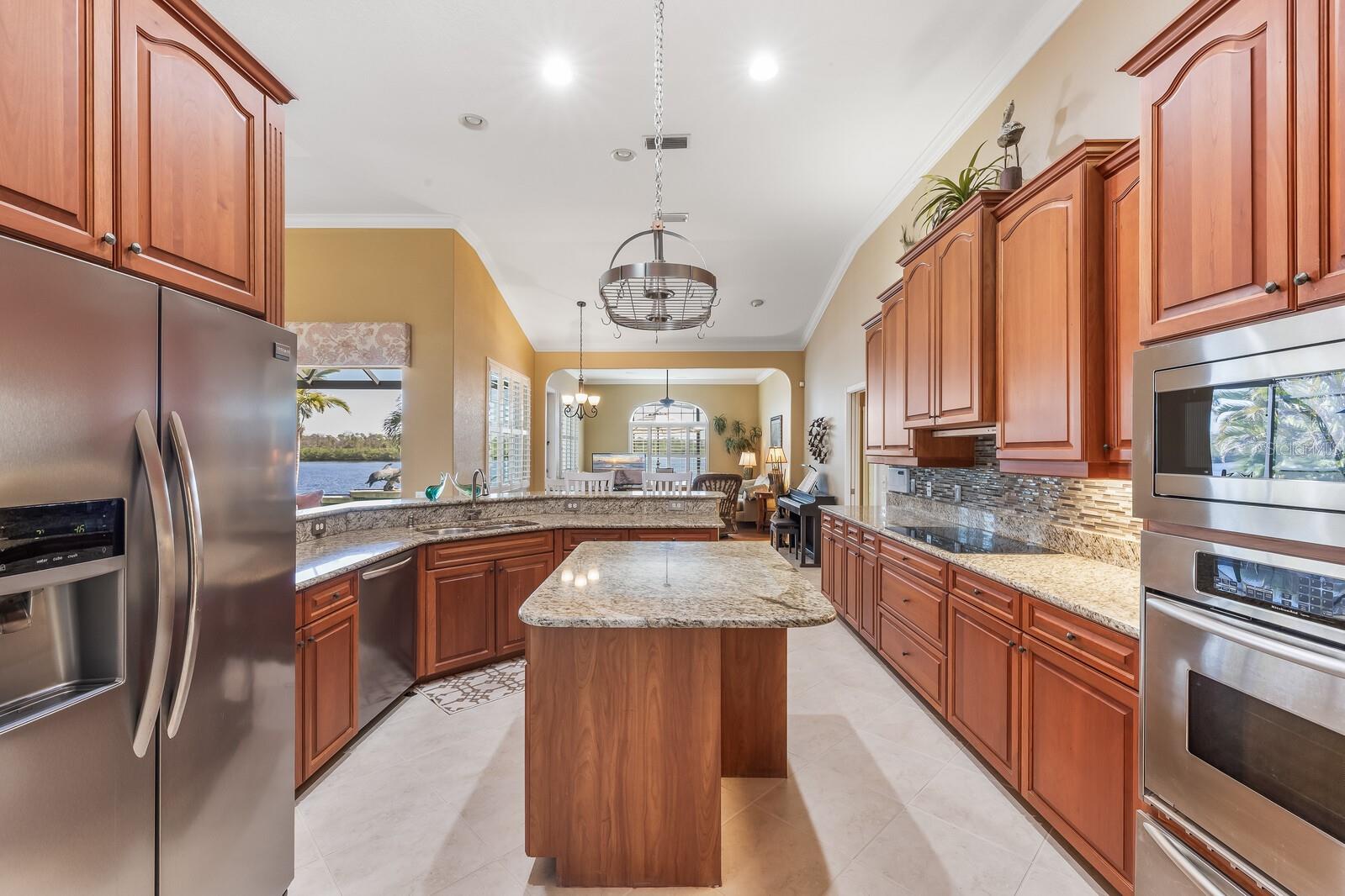 390 CORAL CREEK DR