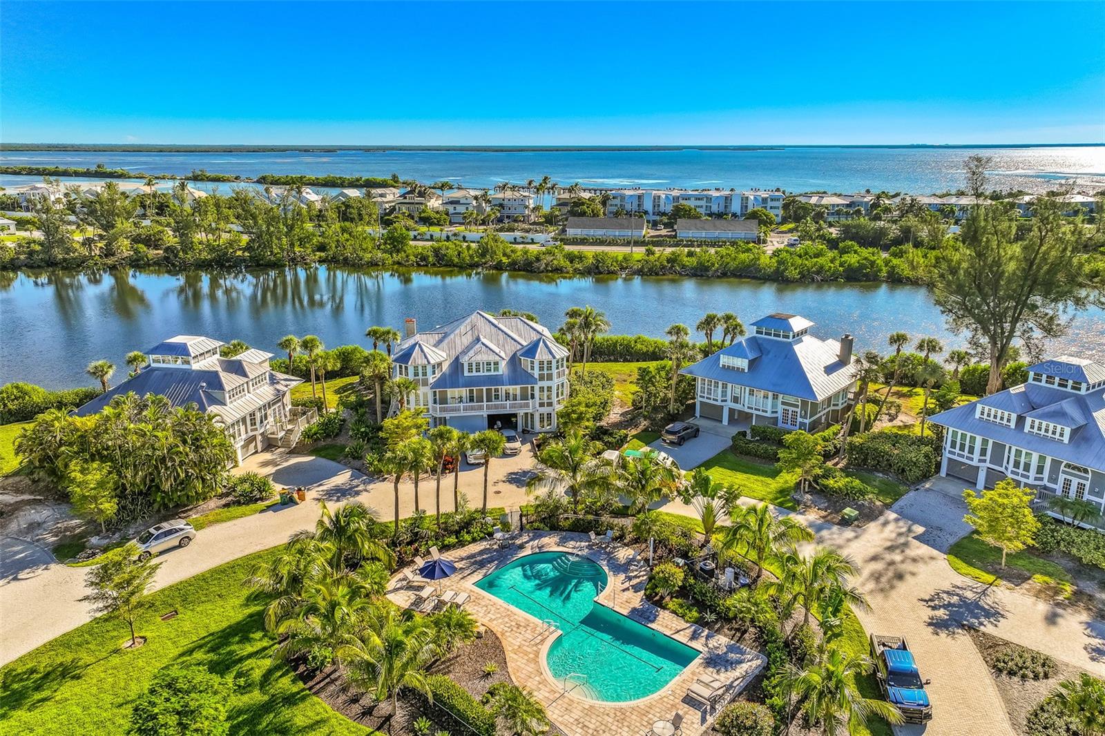 22 SEAWATCH DR