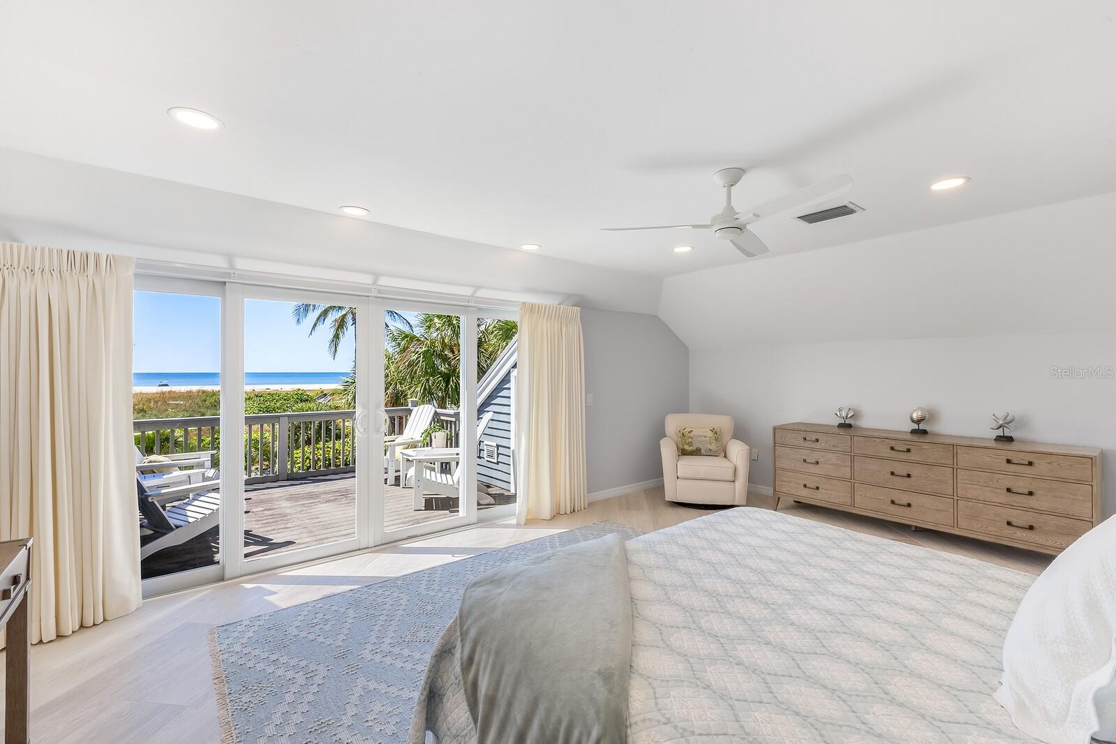 22 SEAWATCH DR