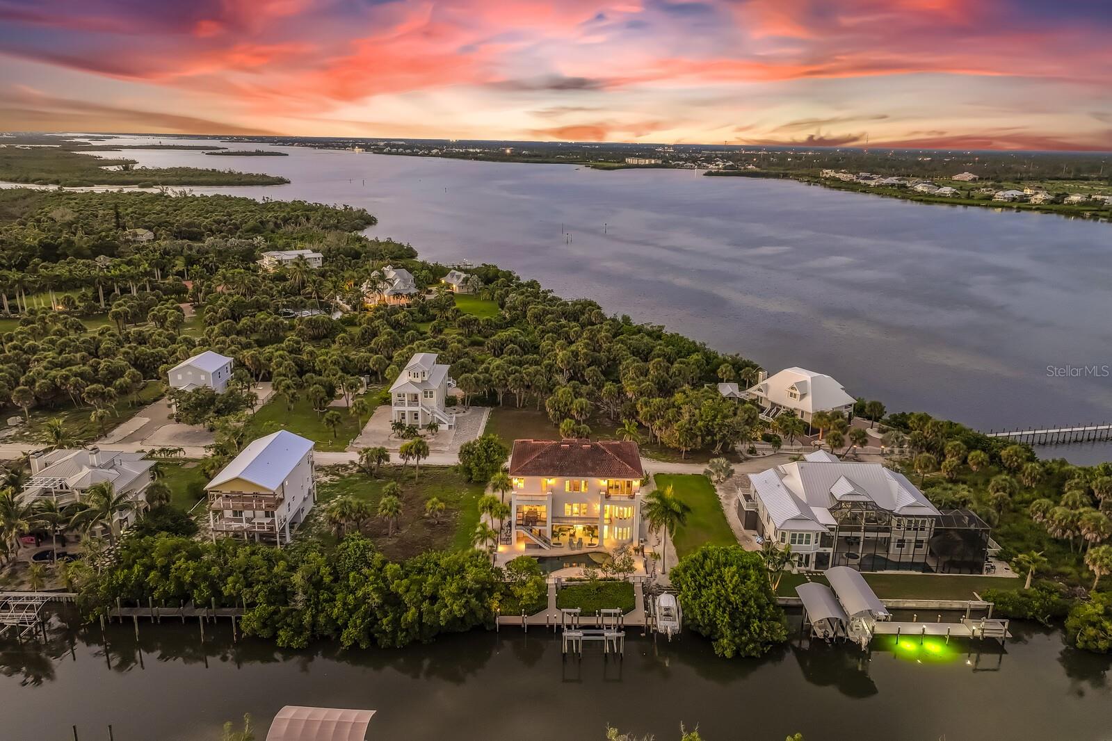 36 LEMON BAY LN