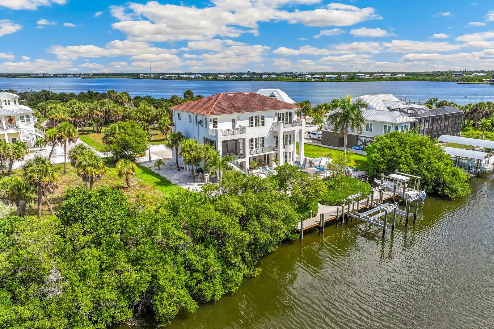 36 LEMON BAY LN
