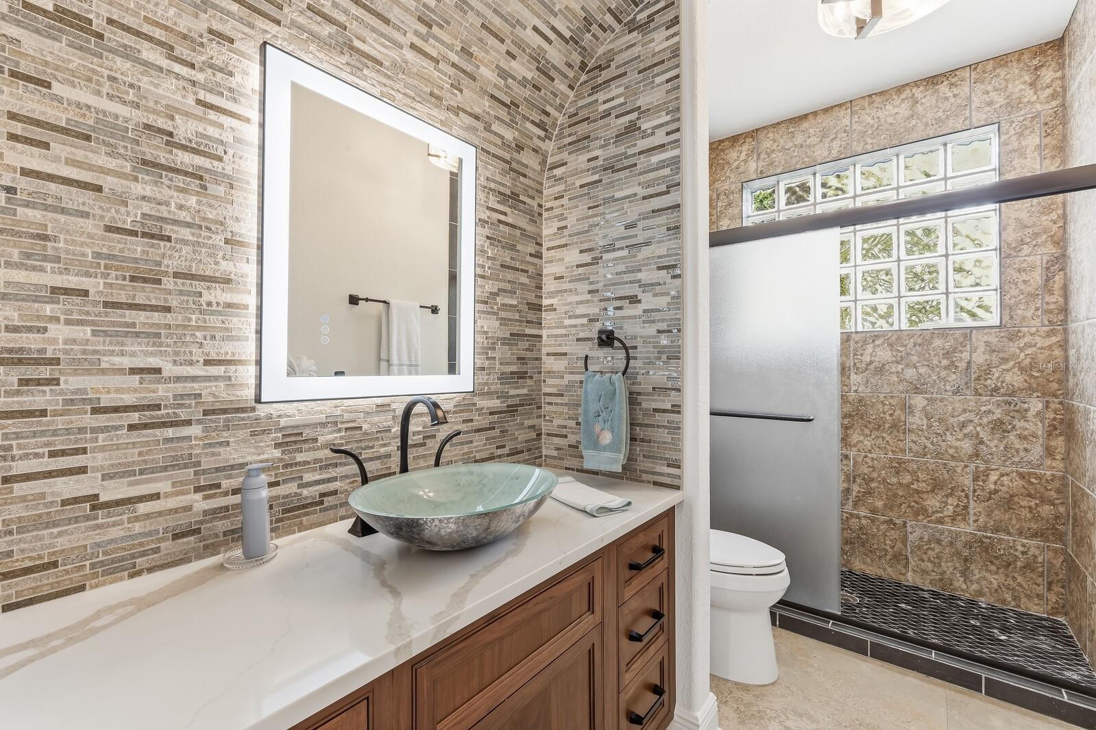 36 LEMON BAY LN