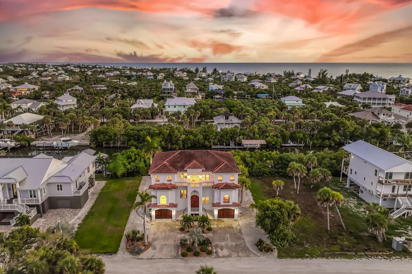 36 LEMON BAY LN