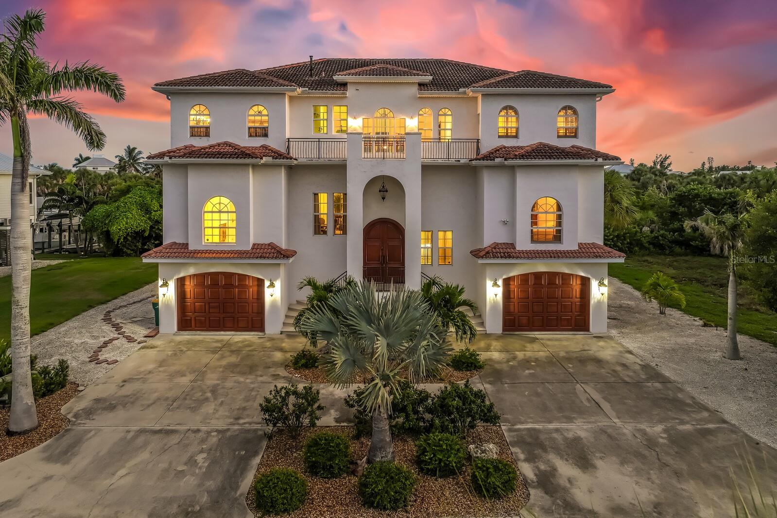 36 LEMON BAY LN