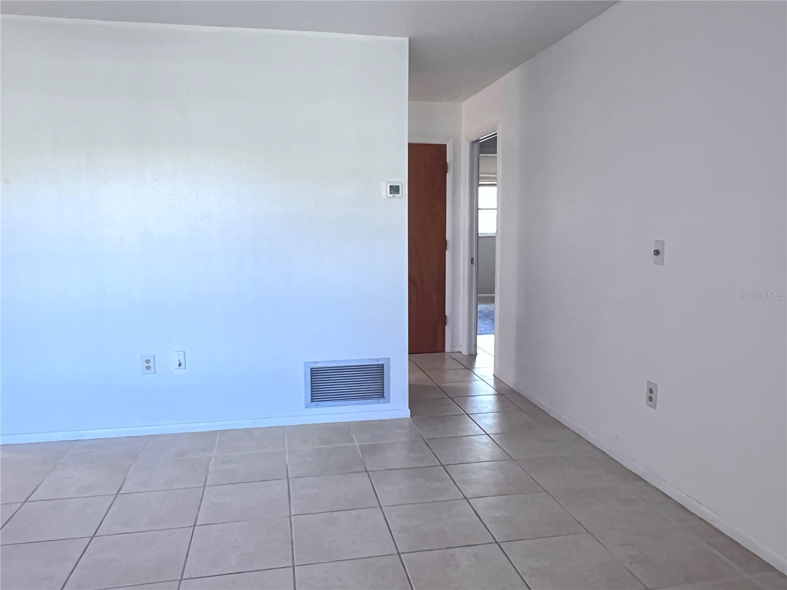 407 BAHAMA RD