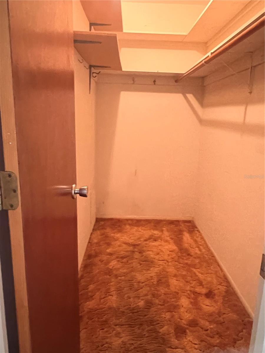 407 BAHAMA RD