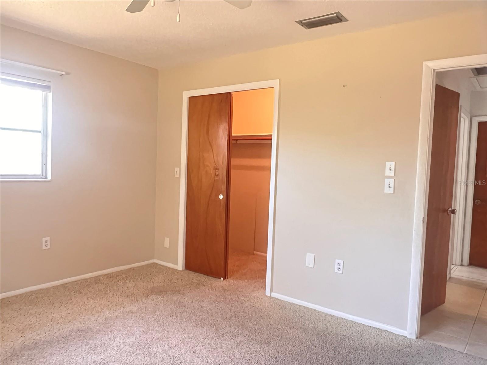 407 BAHAMA RD