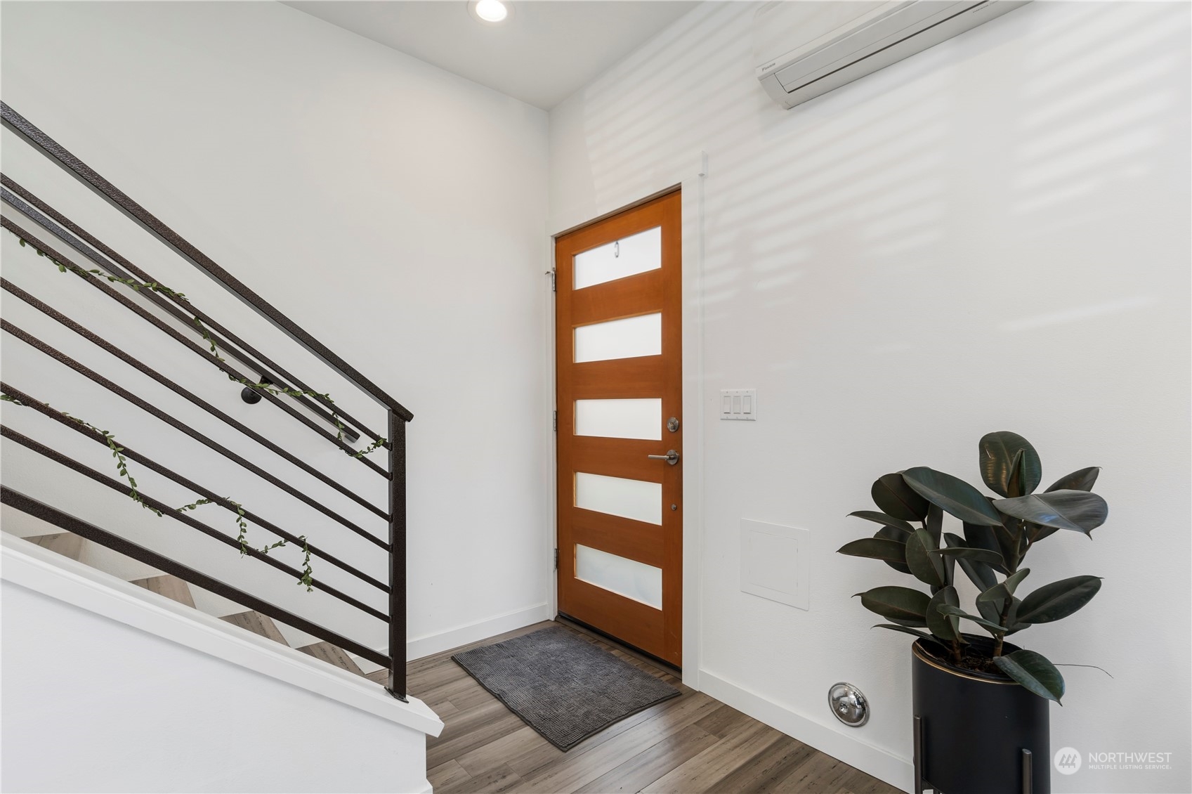 3309 Claremont Avenue S Unit: C