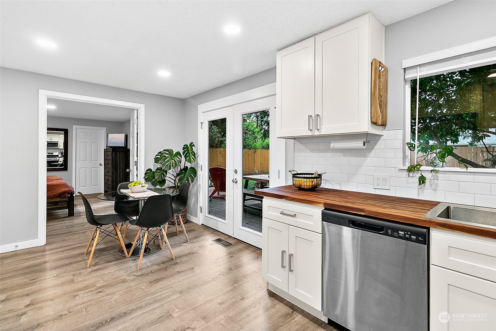 4308 NE 10th Street
