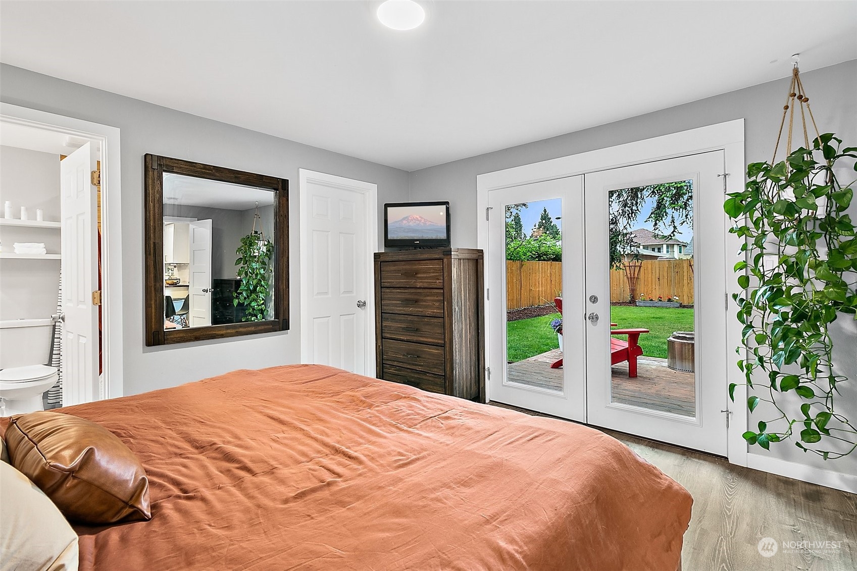4308 NE 10th Street