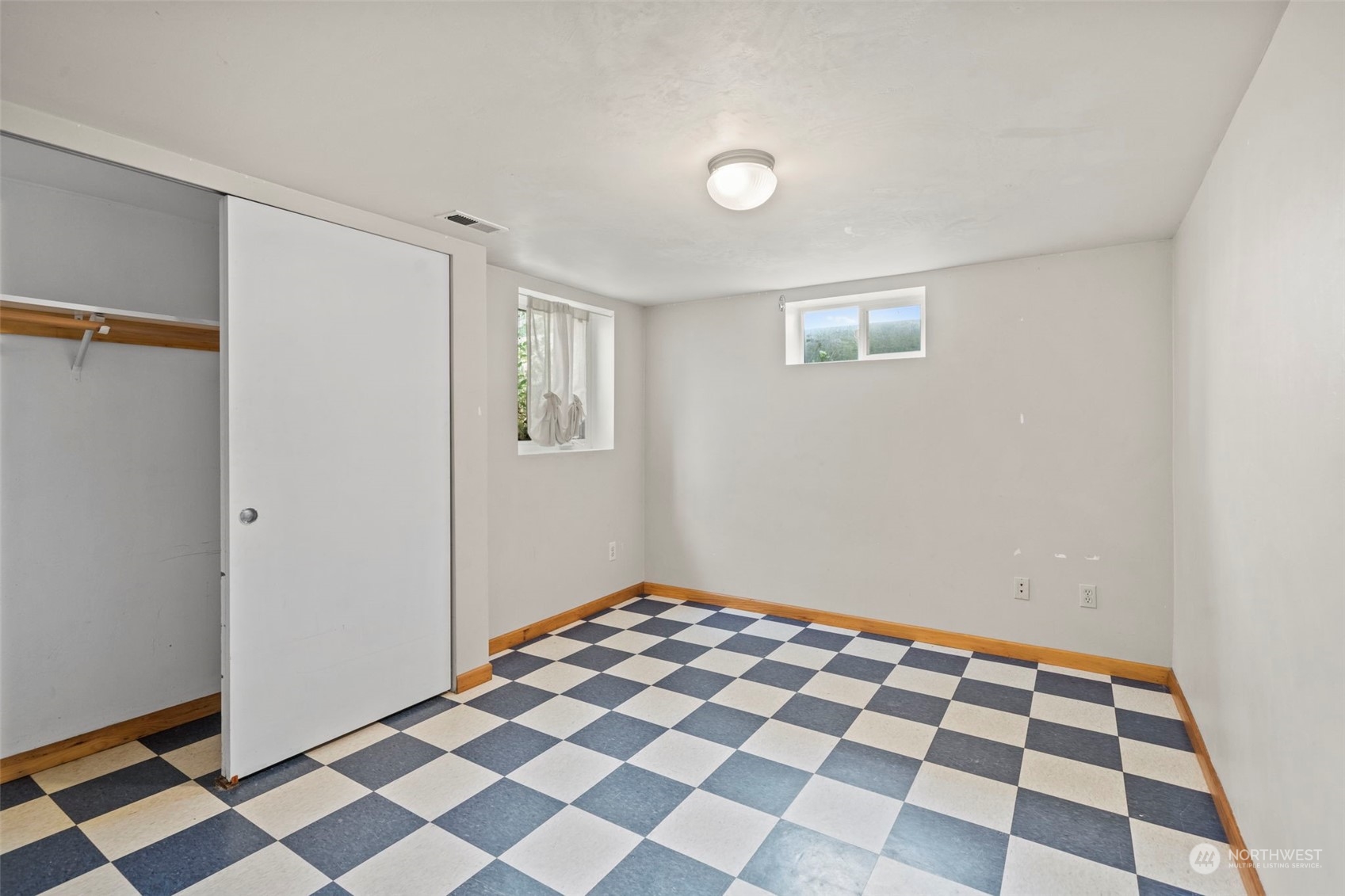 2909 N 11th Street