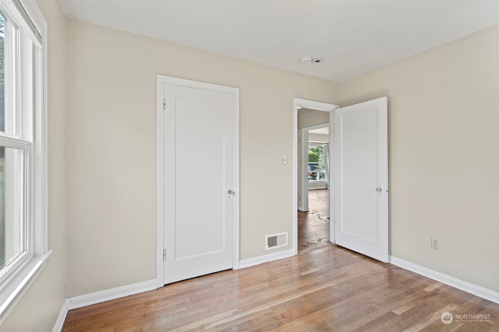 2909 N 11th Street