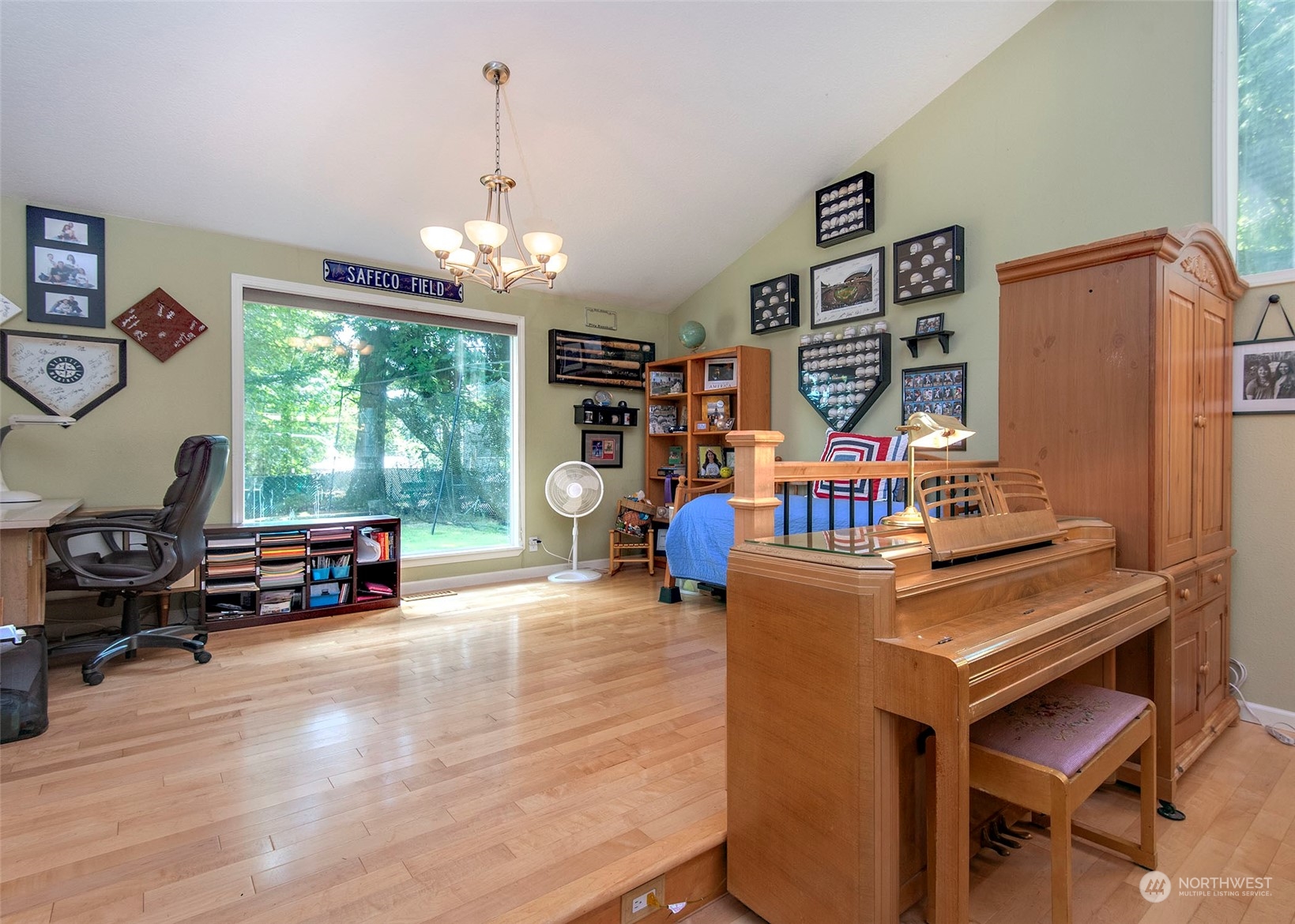 924 154th Place SW