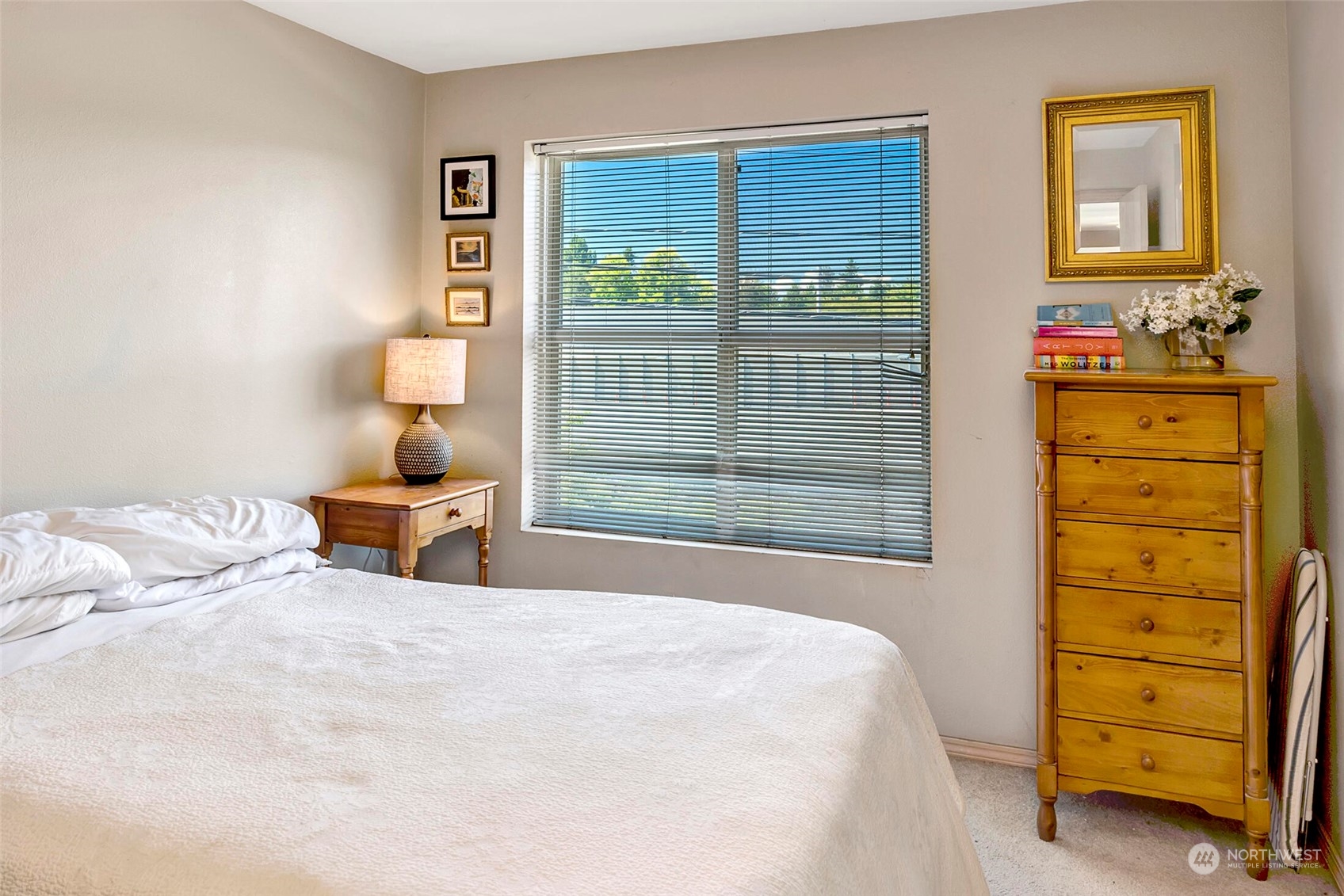 9520 1st Avenue NE Unit: A301