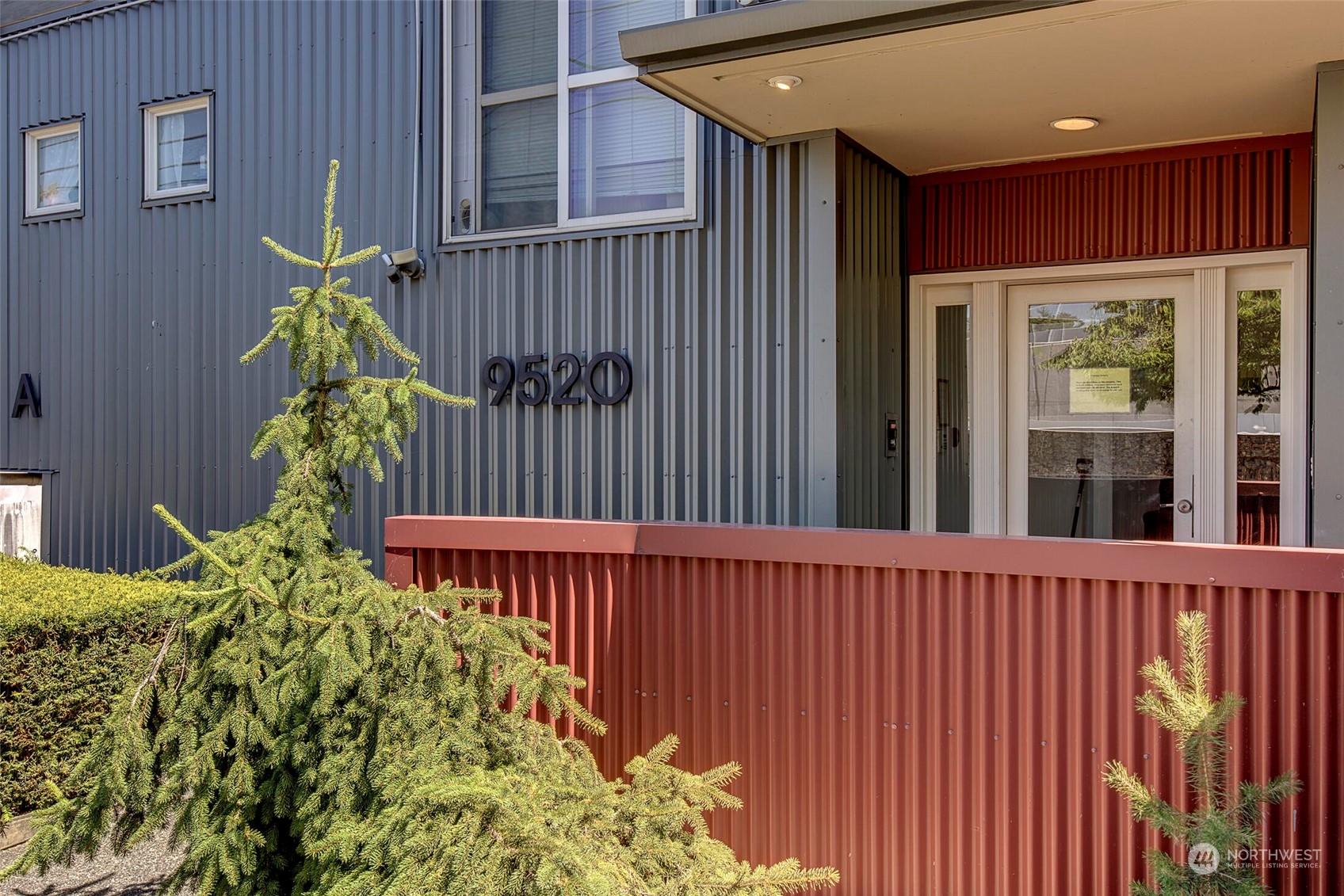 9520 1st Avenue NE Unit: A301