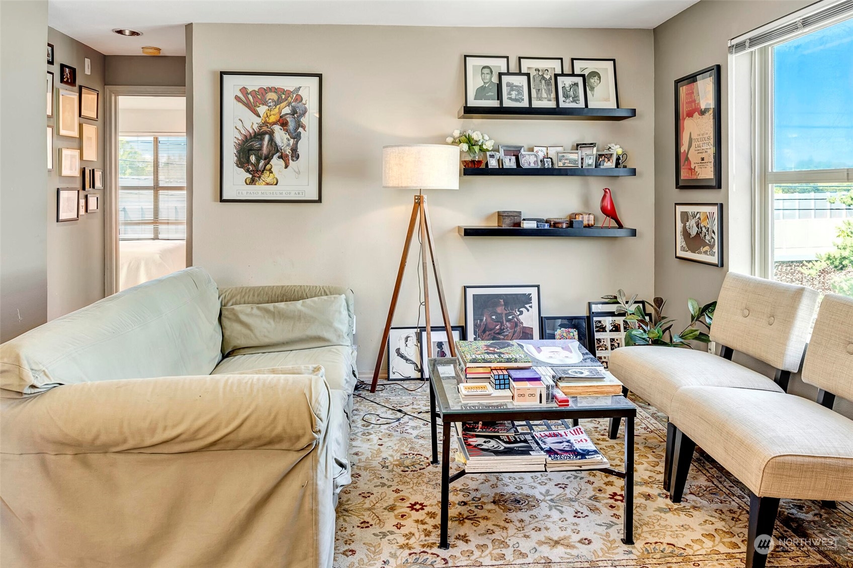 9520 1st Avenue NE Unit: A301