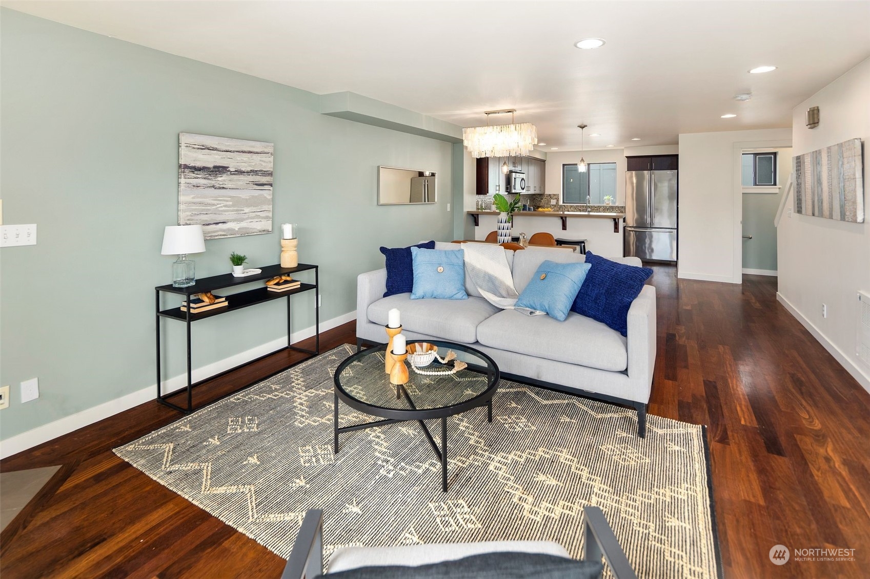 2042 Eastlake Avenue E Unit: B