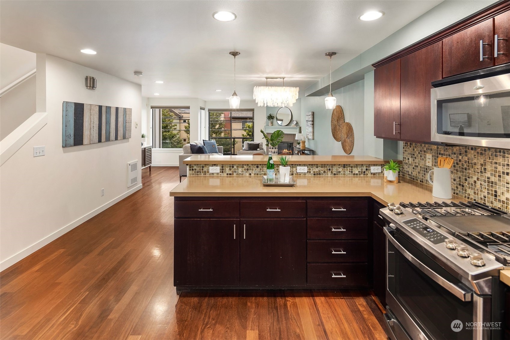 2042 Eastlake Avenue E Unit: B
