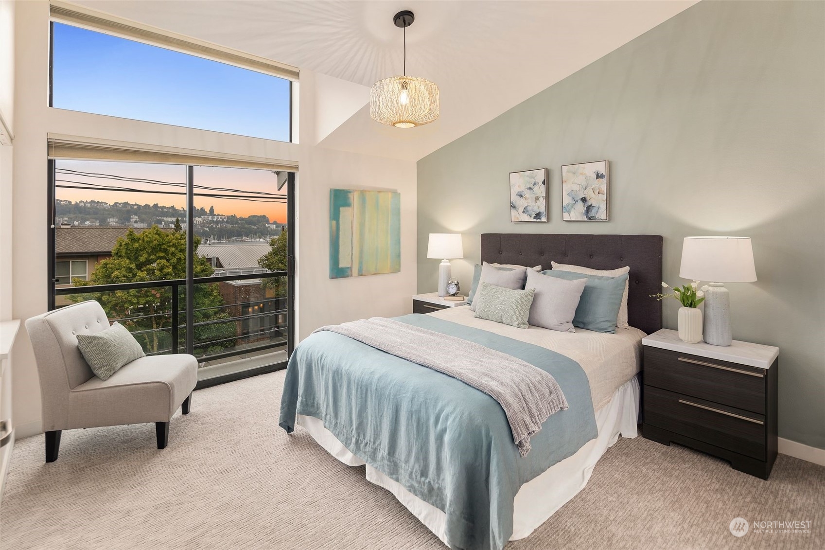 2042 Eastlake Avenue E Unit: B