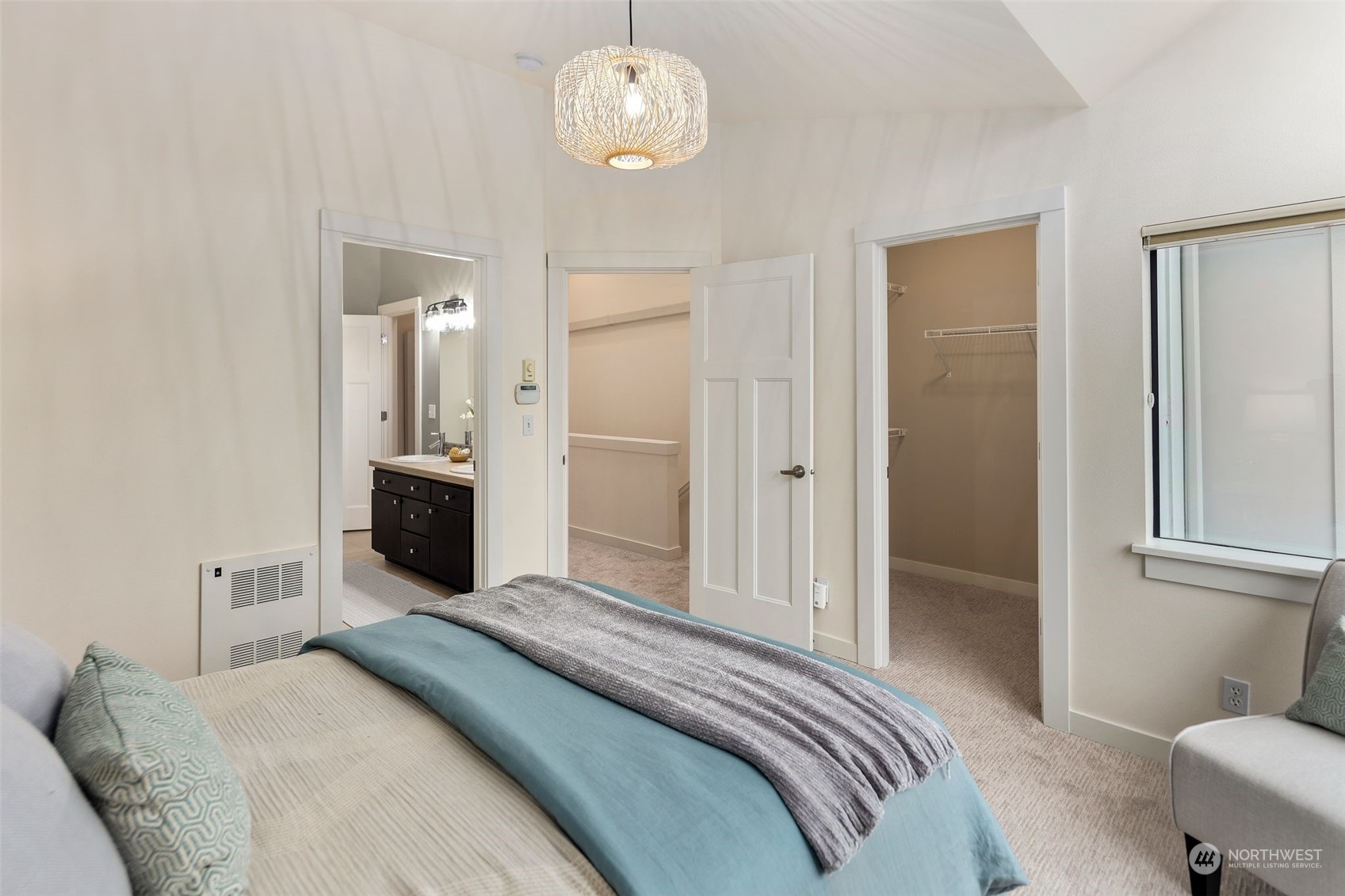 2042 Eastlake Avenue E Unit: B