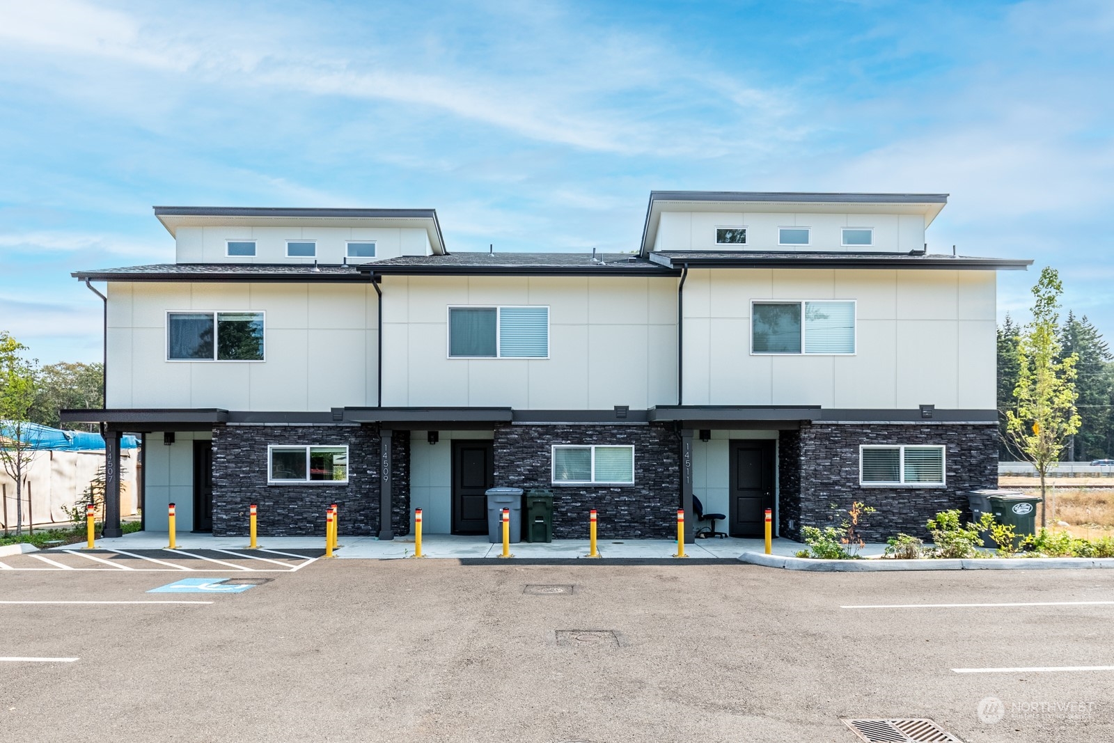 14507 14511 Union Avenue SW