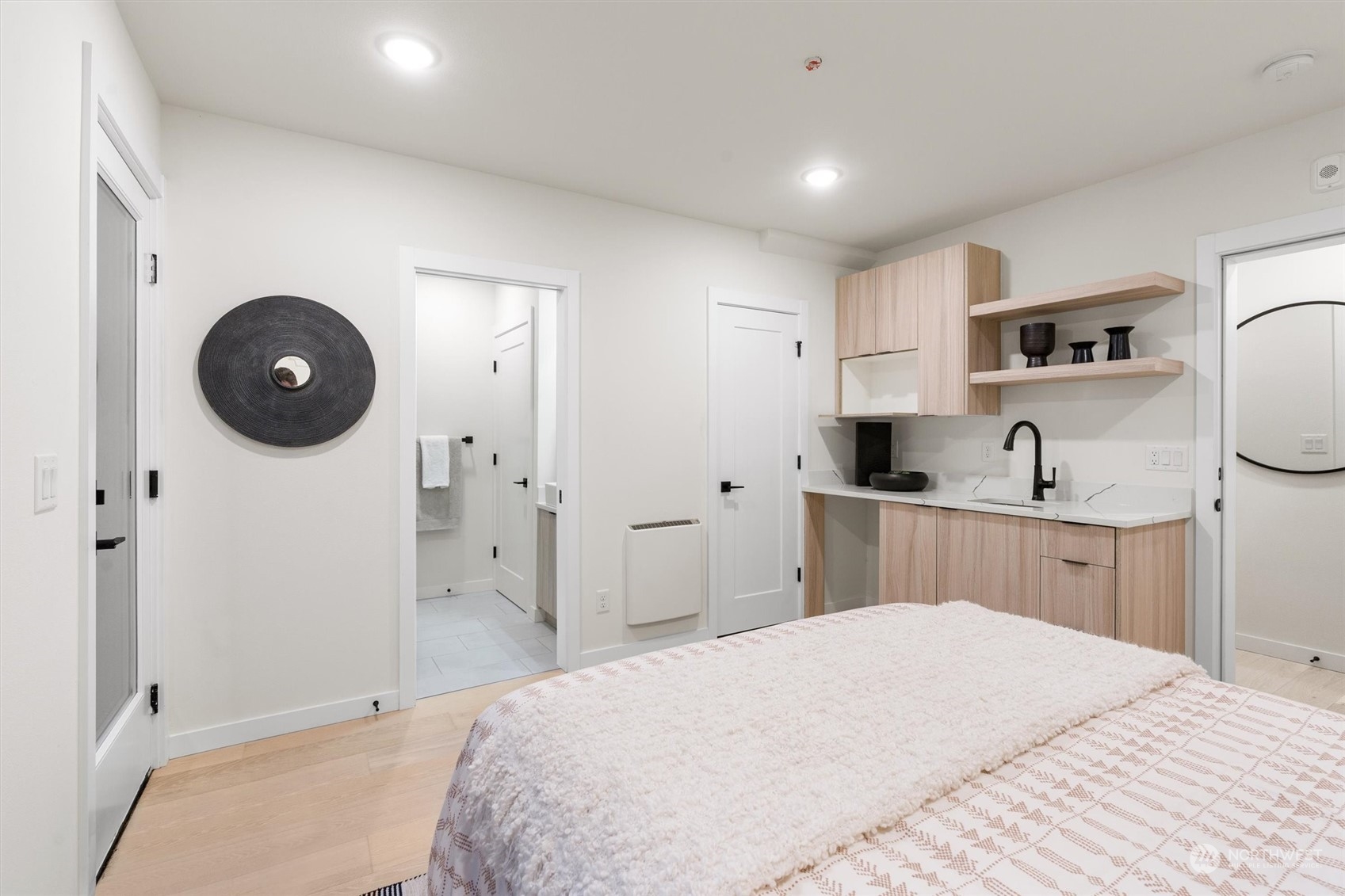 2031 Yale Avenue E Unit: D