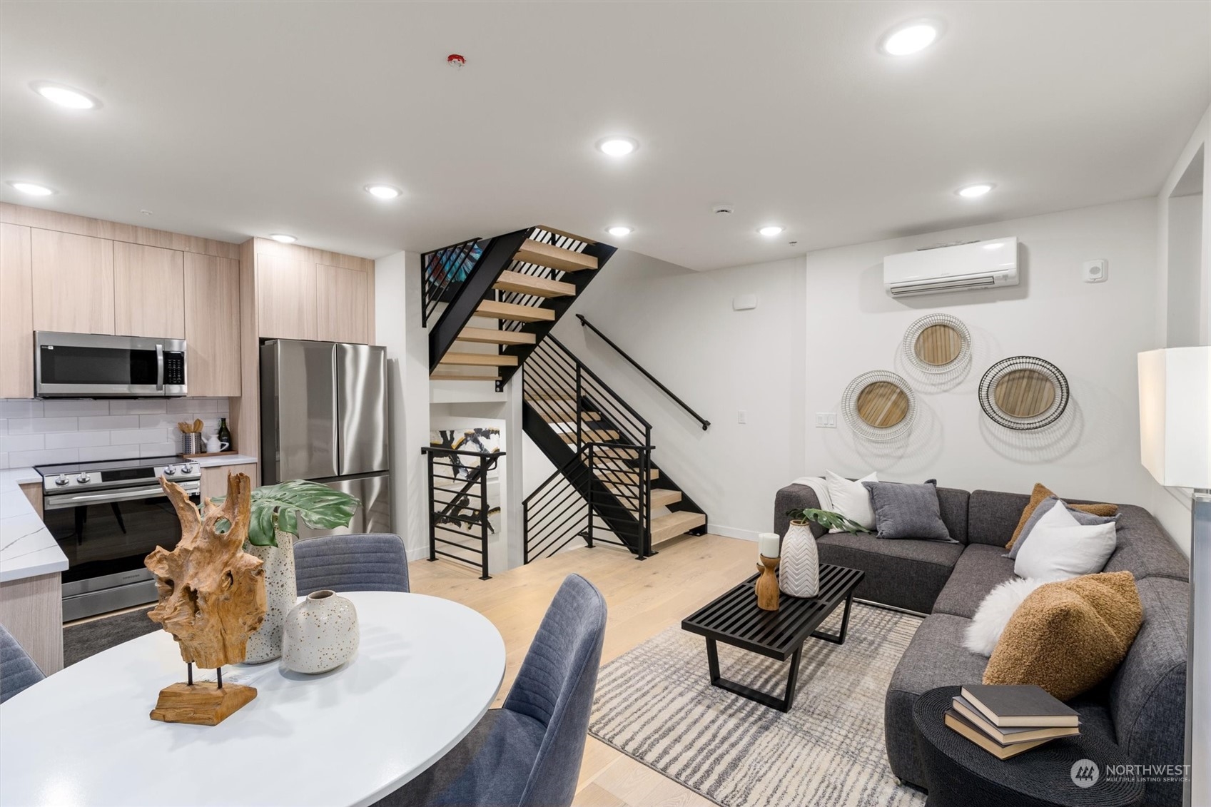 2031 Yale Avenue E Unit: D