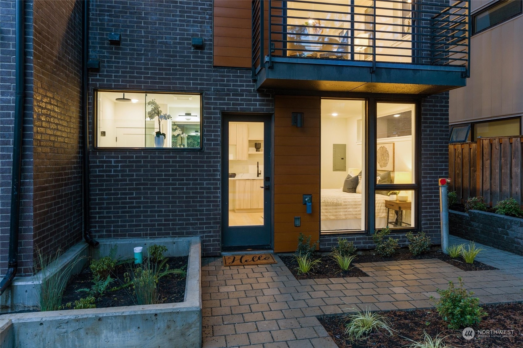2031 Yale Avenue E Unit: D
