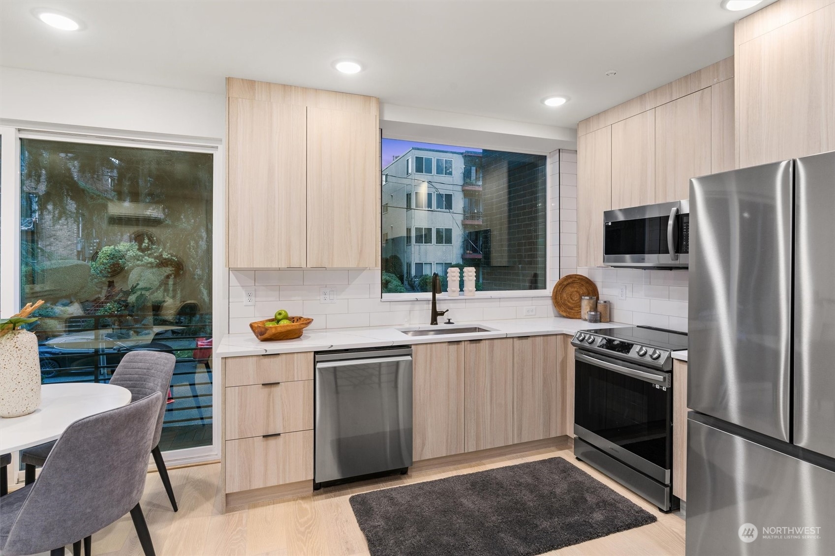 2031 Yale Avenue E Unit: D