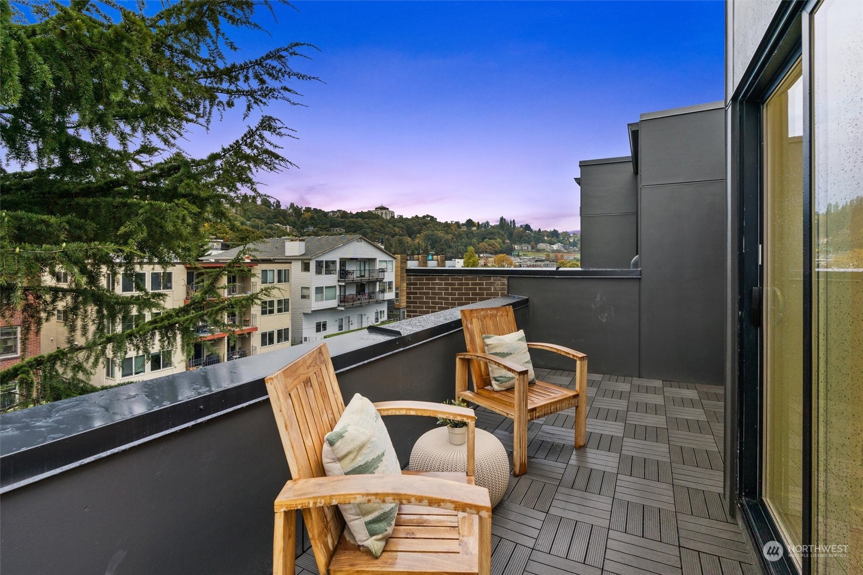 2031 Yale Avenue E Unit: D