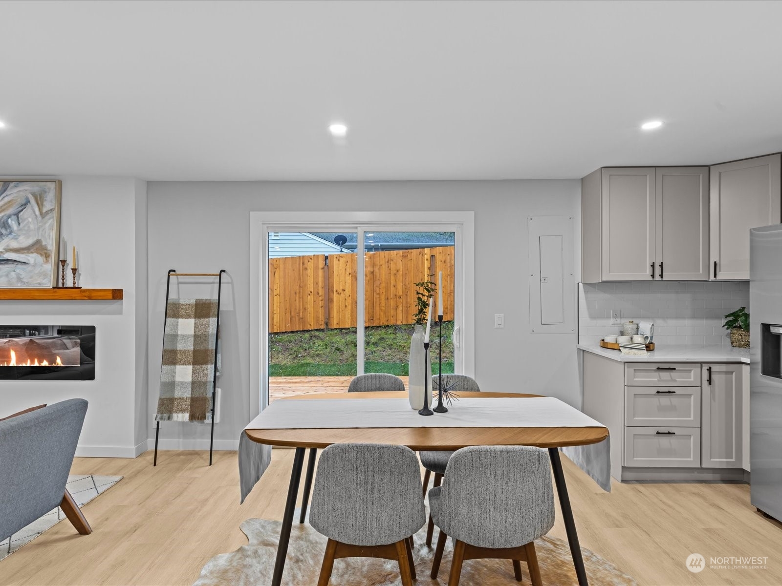 13063 Ambaum Boulevard SW
