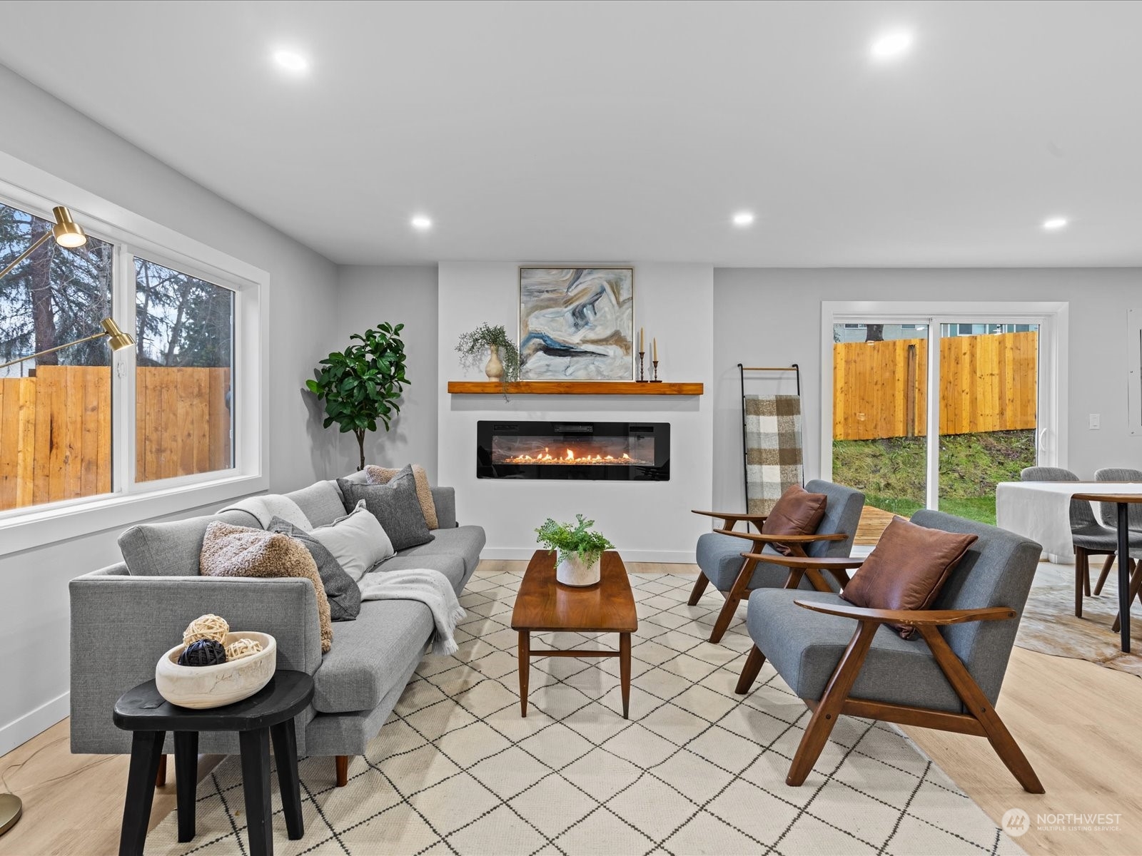 13063 Ambaum Boulevard SW