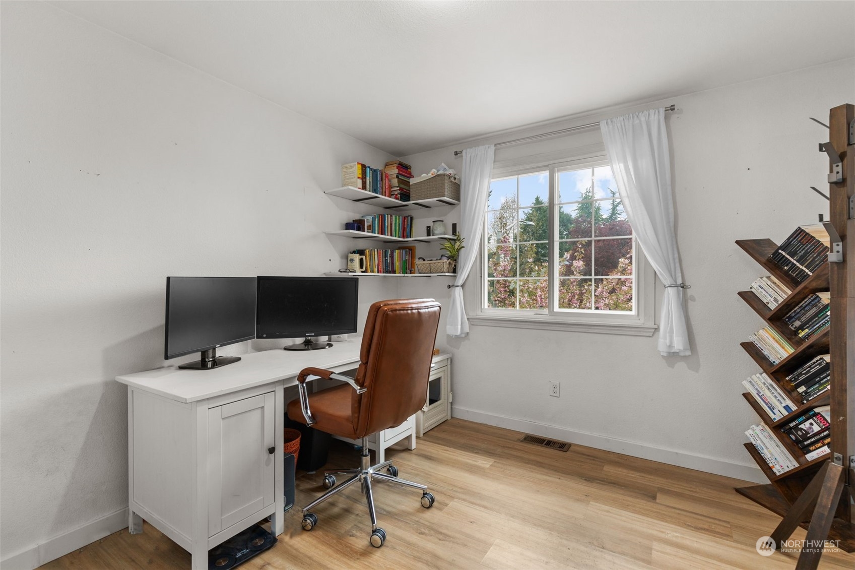 1313 S 236th Place