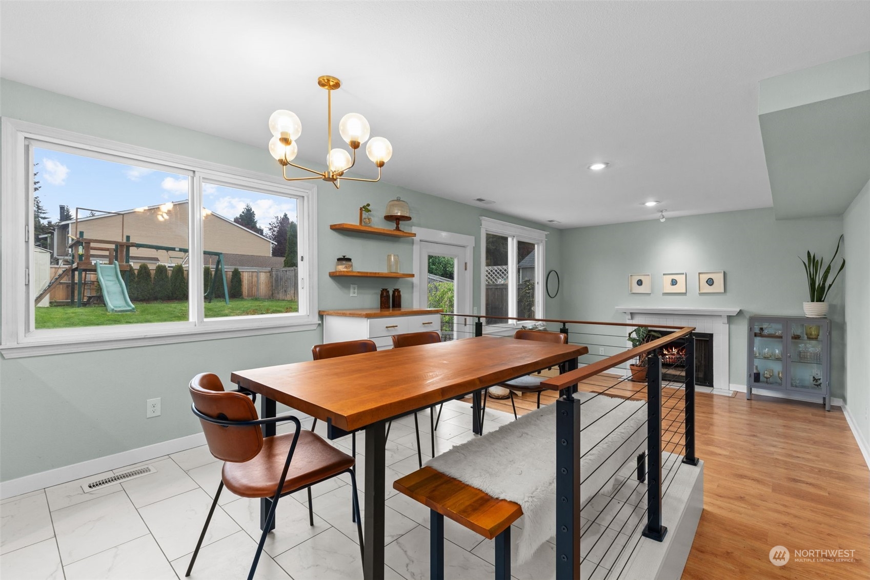 1313 S 236th Place