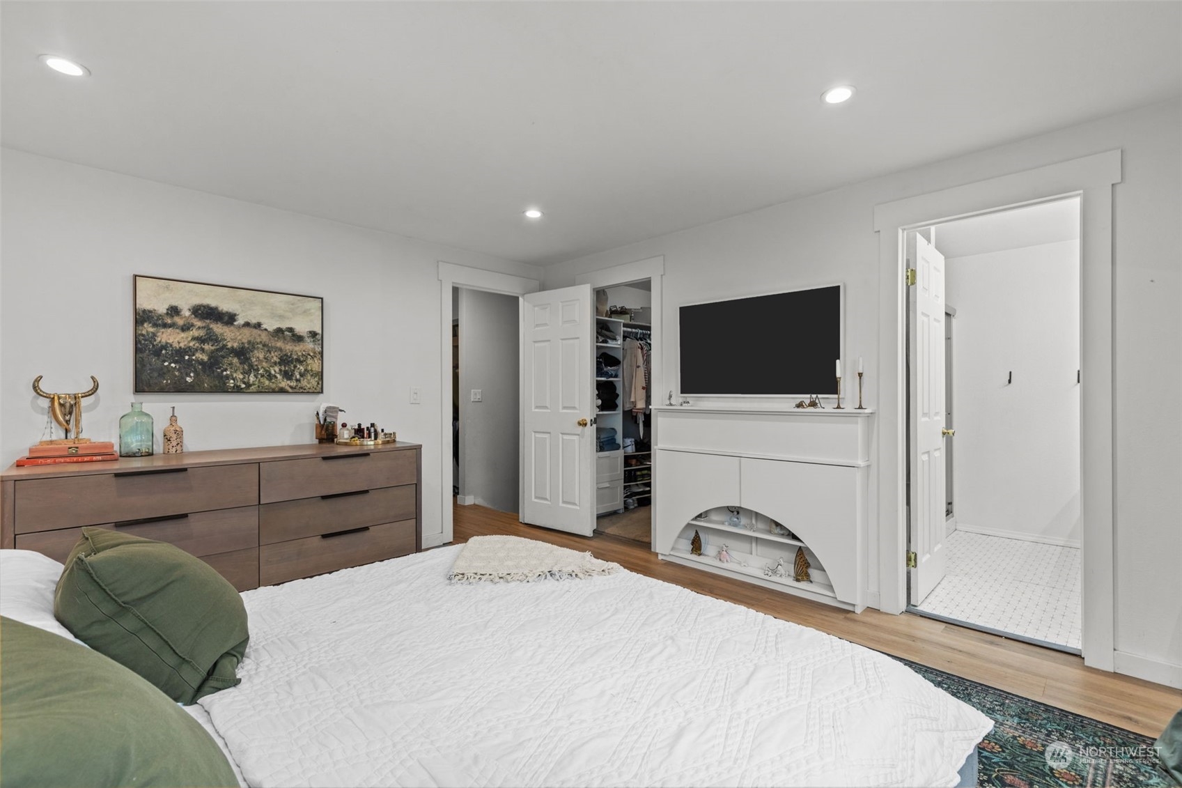 1313 S 236th Place