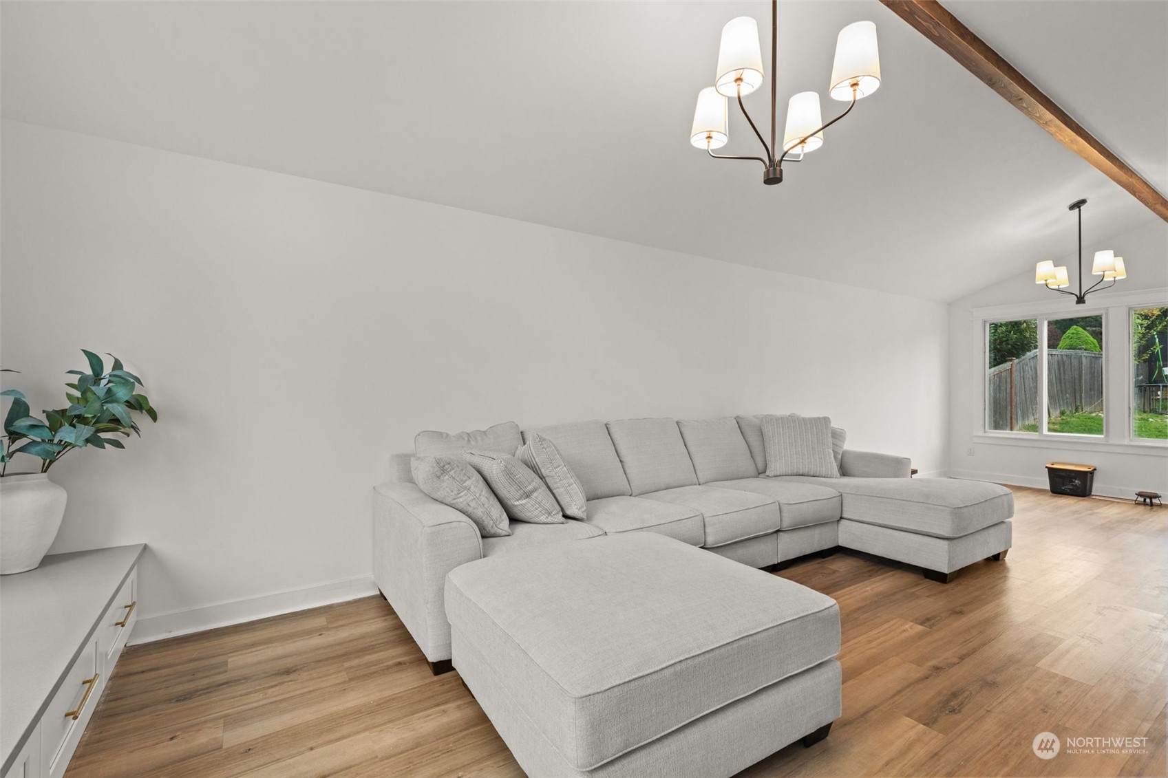 1313 S 236th Place