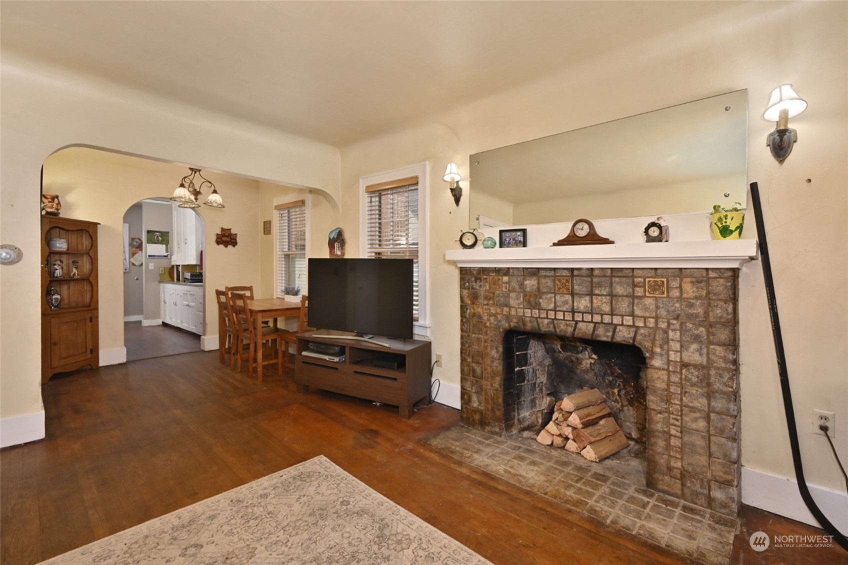 807 NE 80th Street