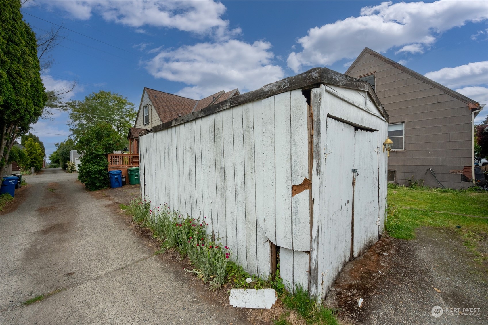 807 NE 80th Street