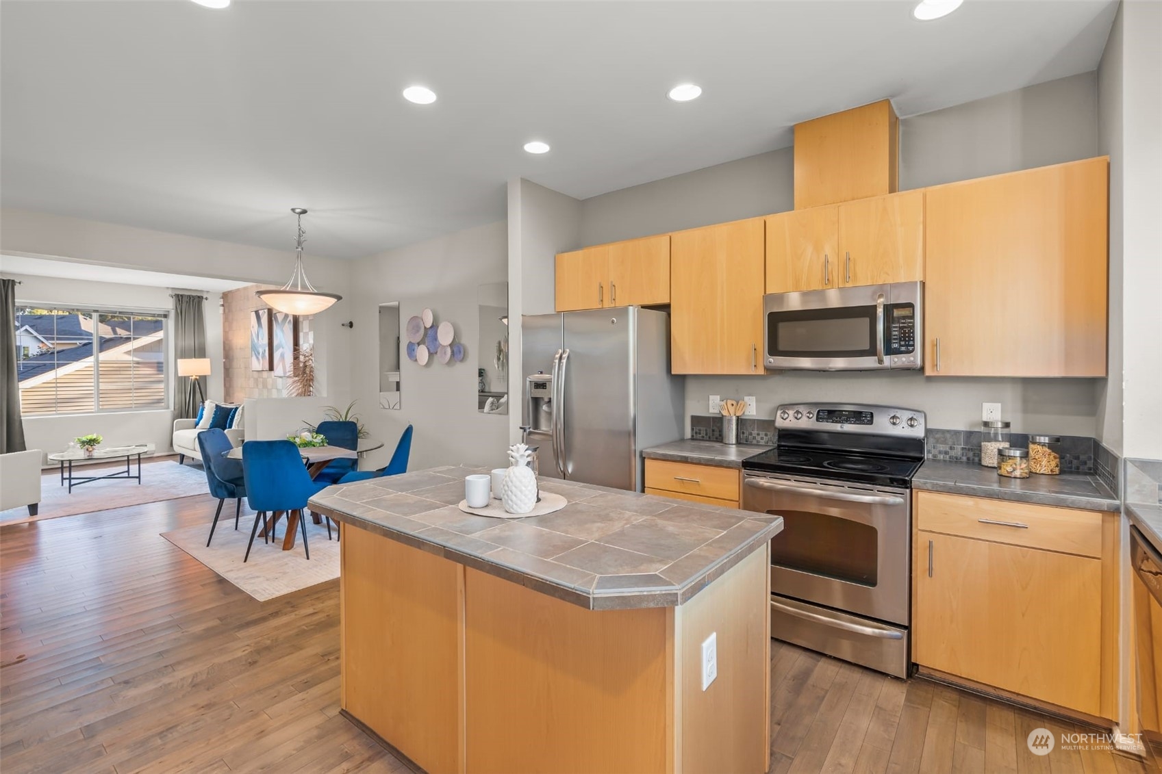 2809 SW Morgan Street