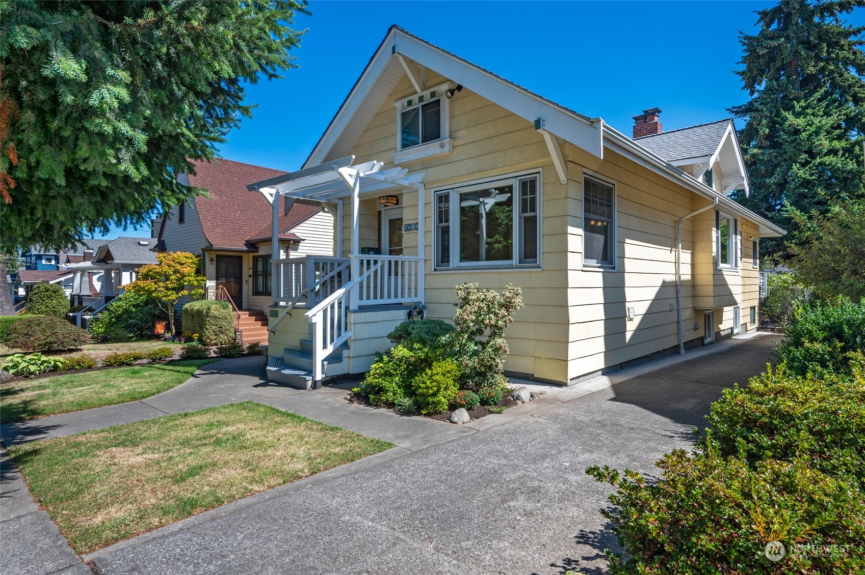 2450 4th Avenue W