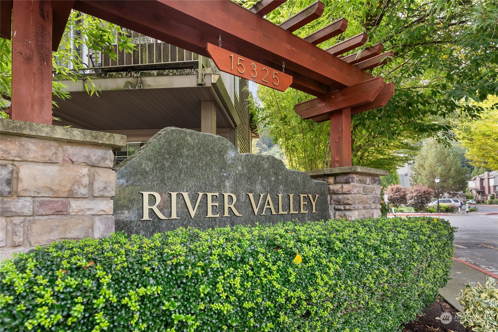 15325 SE 155th Place Unit: H4