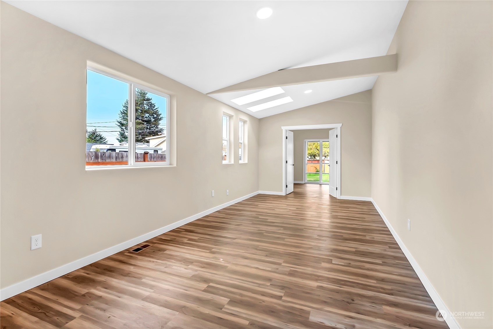 4605 S American Lake Boulevard