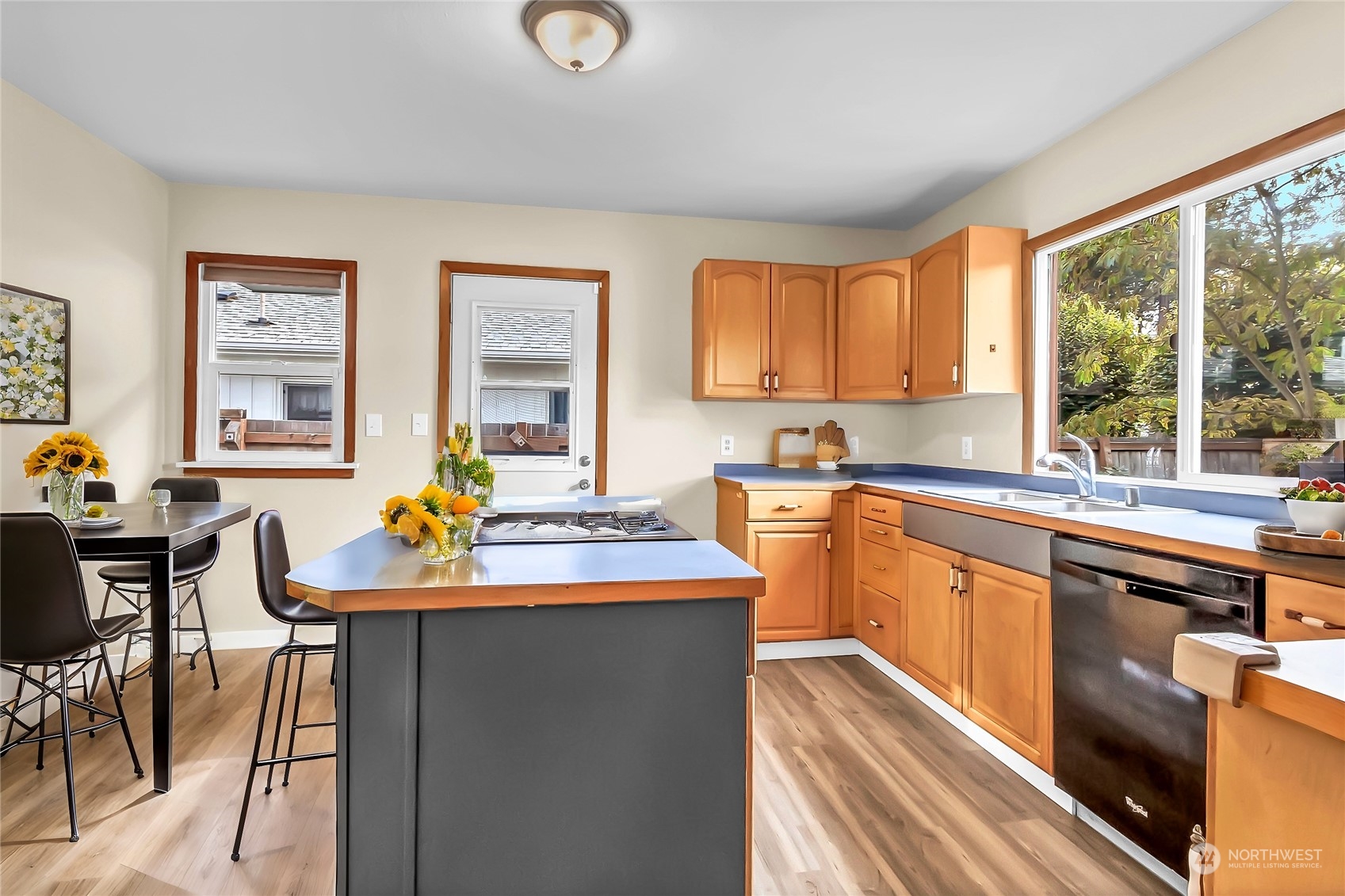 4605 S American Lake Boulevard