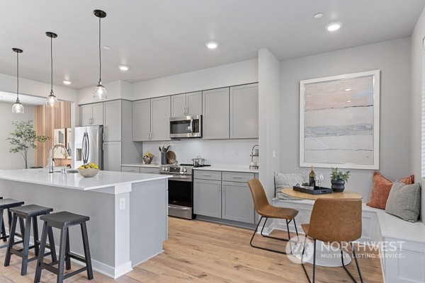 15423 Admiralty Way Unit: E6