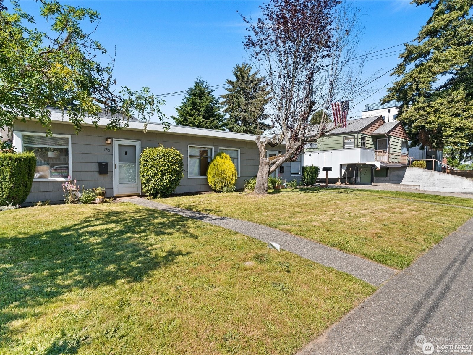 732 -734 N 91st